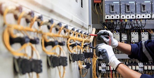 Professional Electrician technician working in Trenton, GA
